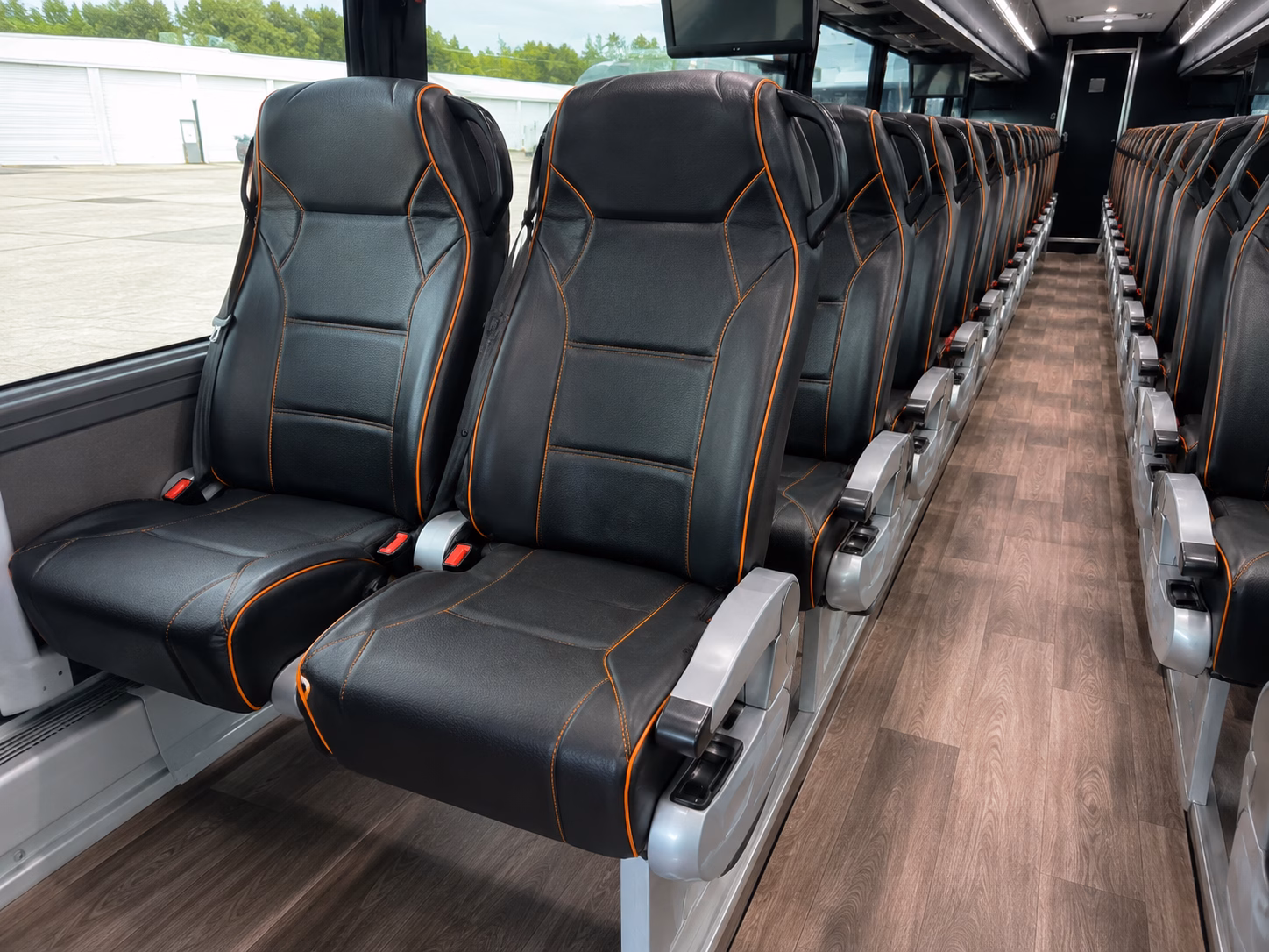 private charter buses for layovers in wichita
